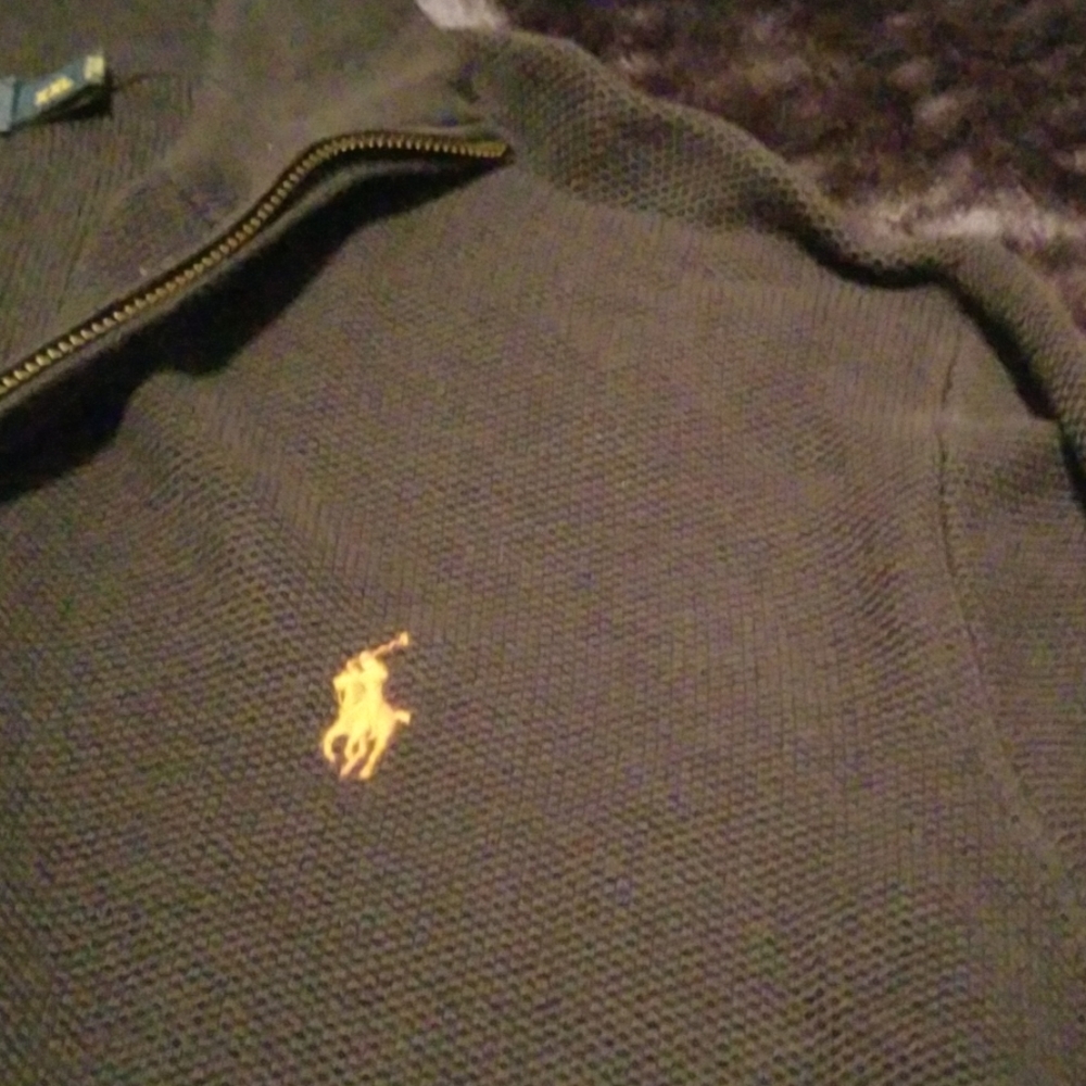 Sweater - Picture 3 of 4